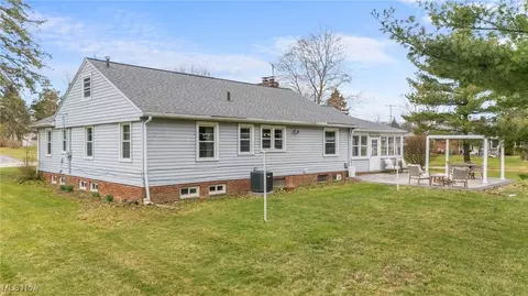 Exterior - 35085 Bainbridge Rd, Solon, OH 44139 photo 7 of 8