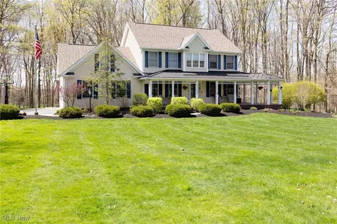 970 Centerville Trl, Aurora, OH 44202