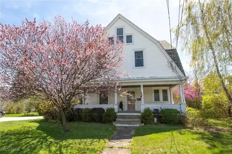 1032 Cleveland Ave, Amherst, OH 44001