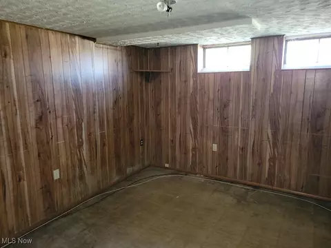 1393 E 262nd St, Euclid, OH 44132 photo 22