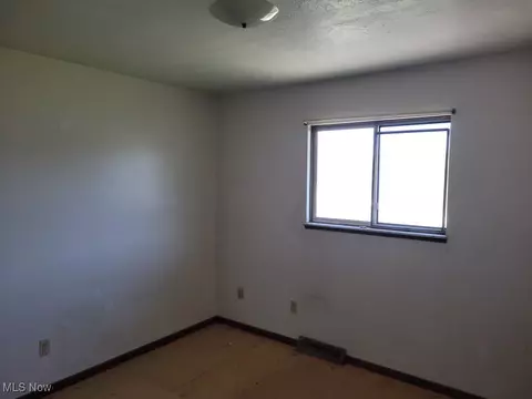 1393 E 262nd St, Euclid, OH 44132 photo 16