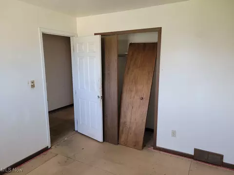 1393 E 262nd St, Euclid, OH 44132 photo 17