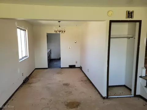 1393 E 262nd St, Euclid, OH 44132 photo 5