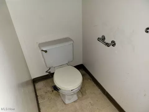 1393 E 262nd St, Euclid, OH 44132 photo 11