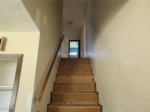 1393 E 262nd St, Euclid, OH 44132 photo 13