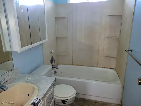 1393 E 262nd St, Euclid, OH 44132 photo 18