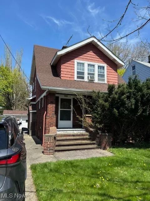 18101 Hiller Ave, Cleveland, OH 44119