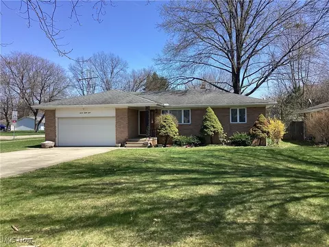 9083 Priem Rd, Strongsville, OH 44149