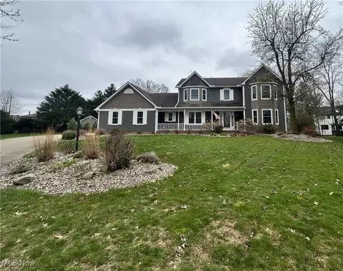 1570 Hastings Cir NW, Uniontown, OH 44685