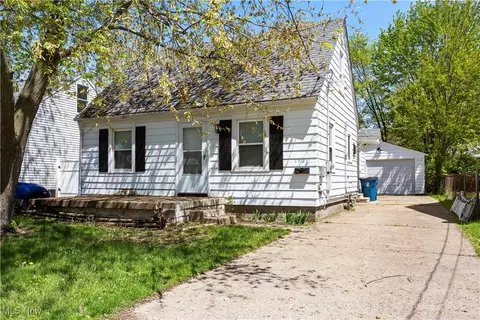 1721 Tait St, Lorain, OH 44053