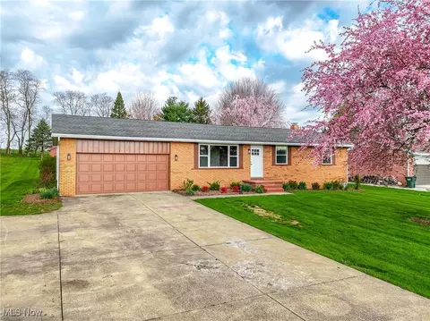 8092 Cleveland Rd, Wooster, OH 44691