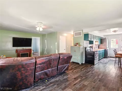 Living - 2033 E 45th St, Ashtabula, OH 44004 photo 1 of 3