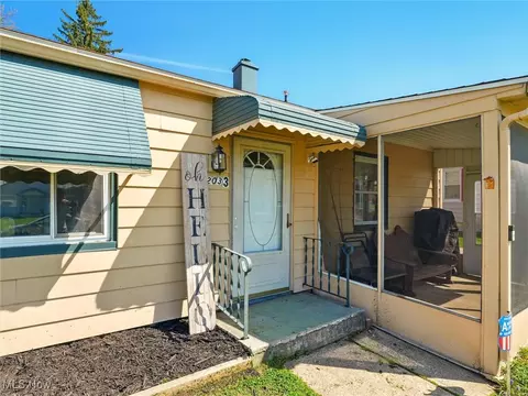Exterior - 2033 E 45th St, Ashtabula, OH 44004 photo 2 of 3