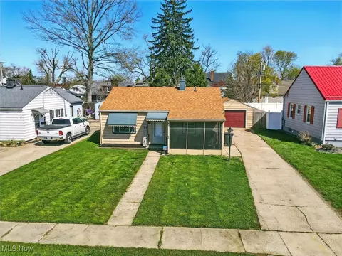 2033 E 45th St, Ashtabula, OH 44004