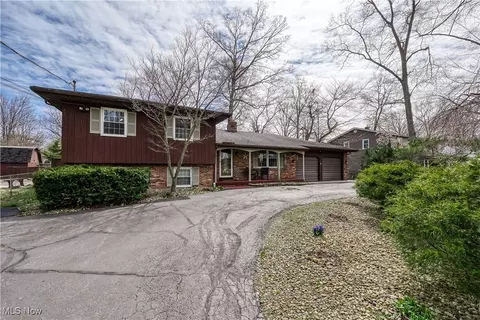 5308 Calla Ave NW, Warren, OH 44483