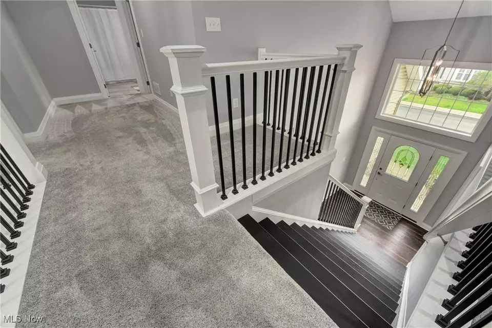 Entry Way - 30029 Shadow Creek Dr #34, Westlake, OH 44145 photo 5 of 7