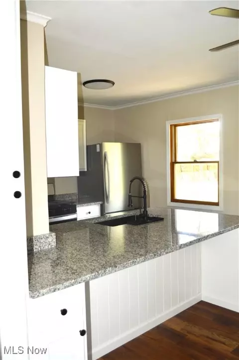 Kitchen - 463 Olivet Dr, Elyria, OH 44035 photo 1 of 4