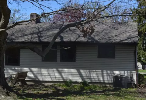 Exterior - 463 Olivet Dr, Elyria, OH 44035 photo 1 of 1