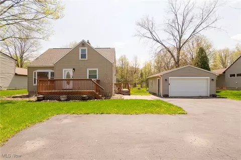 32575 Bagley Rd, North Ridgeville, OH 44039