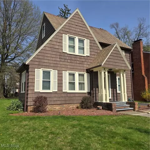 3059 Becket Rd, Cleveland, OH 44120