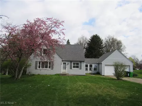 336 Transit Dr, Tallmadge, OH 44278