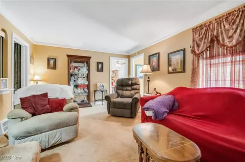 Living - 341 E 210th St, Euclid, OH 44123 photo 2 of 2