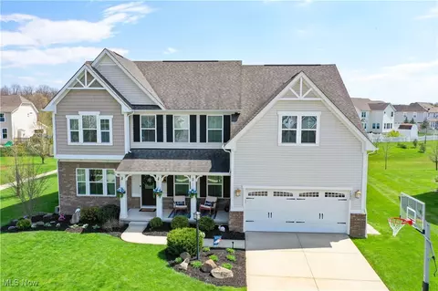 7936 Megan Meadow Dr, Hudson, OH 44236