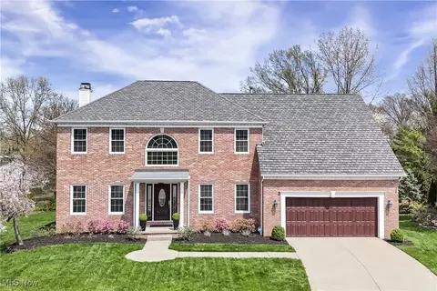 16429 Hampton Chase, Strongsville, OH 44136