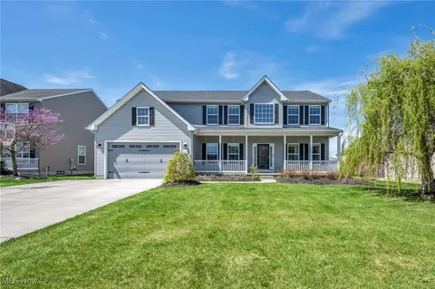 9046 Franklin Dr, North Ridgeville, OH 44039