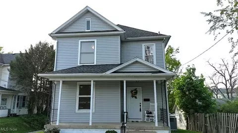 1817 Liberty St, Parkersburg, WV 26101
