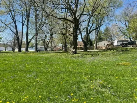 Miami Avenue Nw, Massillon, OH 44647