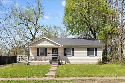 1015 6th St NW, Canton, OH 44703