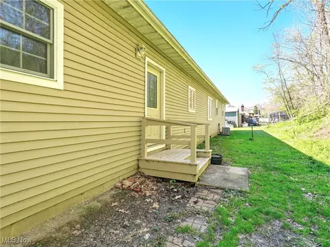 746 Spring St, Conneaut, OH 44030 photo 29