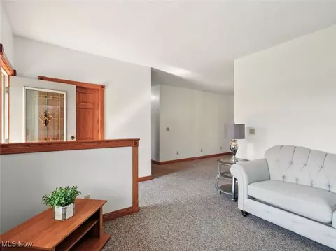 746 Spring St, Conneaut, OH 44030 photo 6