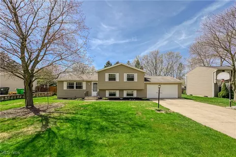 4644 Seminole Cir, Stow, OH 44224