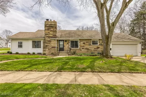 1567 18th St, Cuyahoga Falls, OH 44223