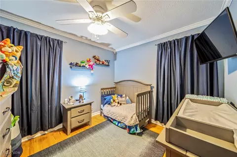 Bedroom - 352 E 322nd St, Willowick, OH 44095 photo 5 of 8