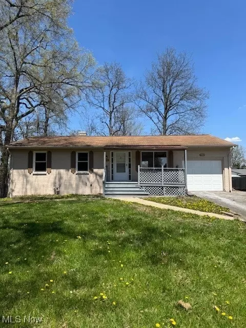 5742 Baylor, Youngstown, OH 44515
