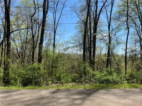 Lakeview Drive, Nashport, OH 43830