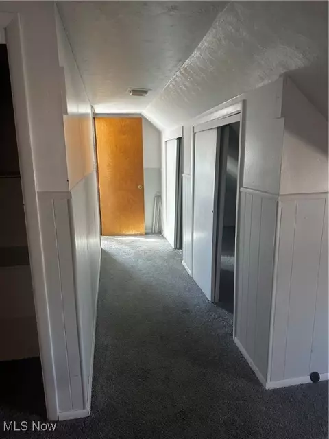 Entry Way - 1765 E 238th St, Euclid, OH 44117 photo 1 of 2