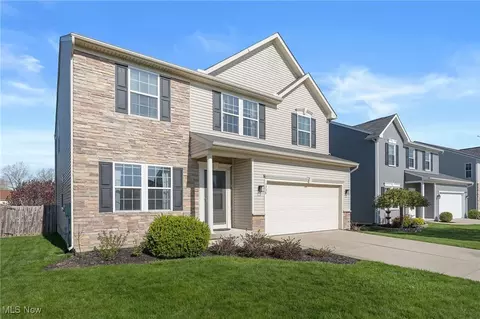 Exterior - 1338 N Brooks Dr, Willoughby, OH 44094 photo 3 of 7