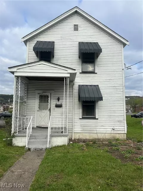1311 Commerce St, Wellsburg, WV 26070