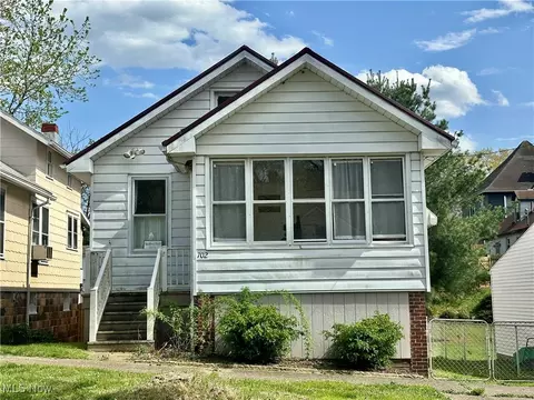 702 E Montgomery St, Marietta, OH 45750
