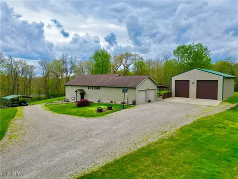 8175 Gills Hollow Rd, Roseville, OH 43777