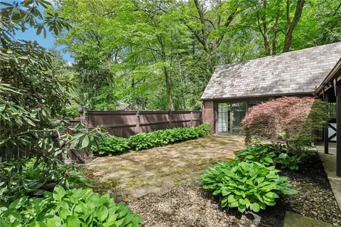 Exterior - 2174 Ayers Ave, Akron, OH 44313 photo 6 of 11