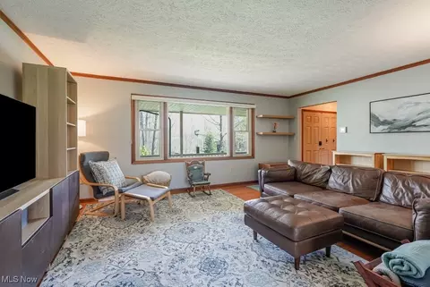Living - 400 Eldridge Rd, Aurora, OH 44202 photo 4 of 4