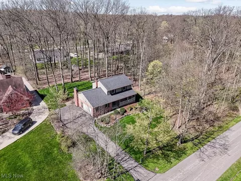 View/Area - 400 Eldridge Rd, Aurora, OH 44202 photo 1 of 5