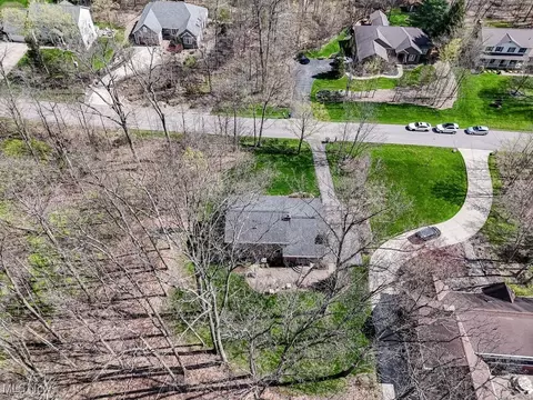 View/Area - 400 Eldridge Rd, Aurora, OH 44202 photo 4 of 5