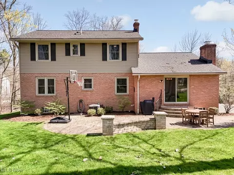 Exterior - 400 Eldridge Rd, Aurora, OH 44202 photo 2 of 6