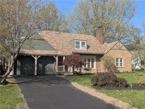 1321 Forest Hills Blvd, Cleveland Heights, OH 44118